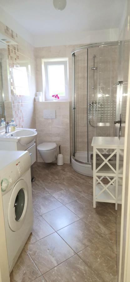 Apartman Perina โตรกีร์ ภายนอก รูปภาพ